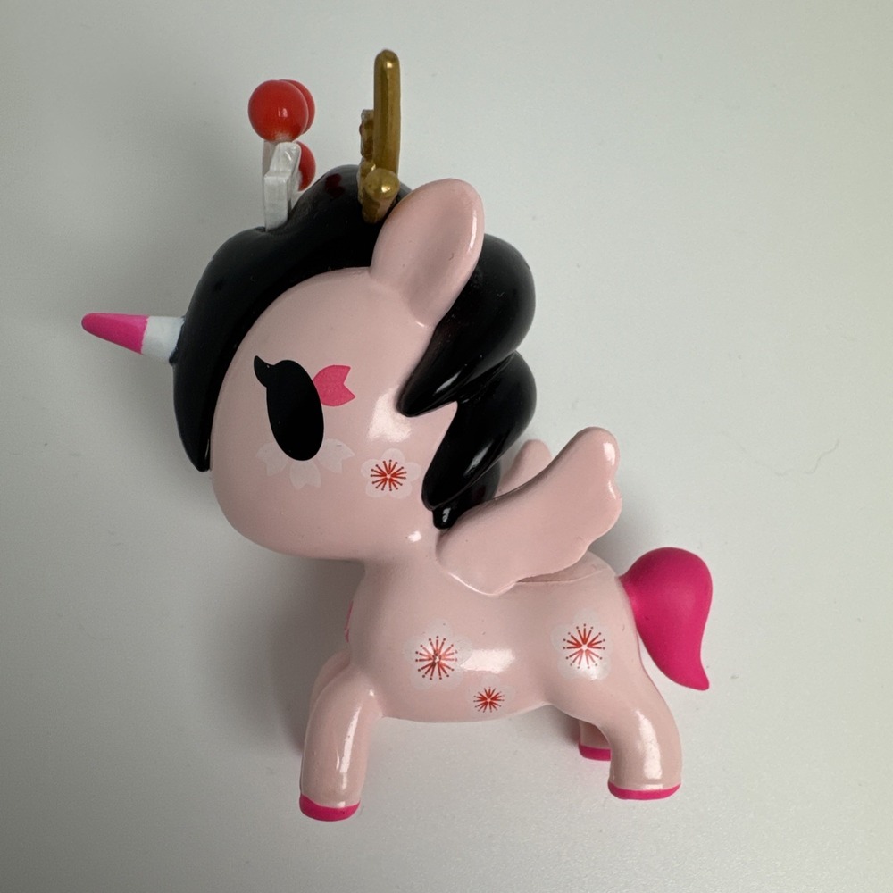 Tokidoki Unicorno Cherry Blossom Series SAKURAKO Pink Vinyl Collectible Figure - Picture 5 of 14